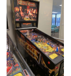 Stern PIRATES OF THE CARIBBEAN Pinball Machine for sale 