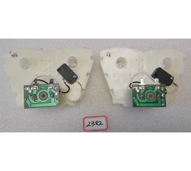 AUTOMATIC PRODUCTS 110, 111, 112, 113 Snack Machine DUAL SPIRAL MOTORS - Lot of 2 - (2382)
