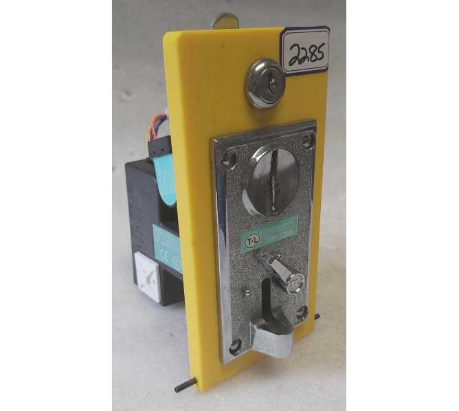 BENCHMARK MONSTER DROP Game ELECTRONIC ROLL-DOWN COIN ACCEPTOR w REJECT LEVER (2285)