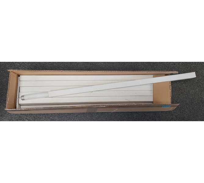Lot of 24 T8 F18T8/CW 30 in Fluorescent White Tubes #7791
