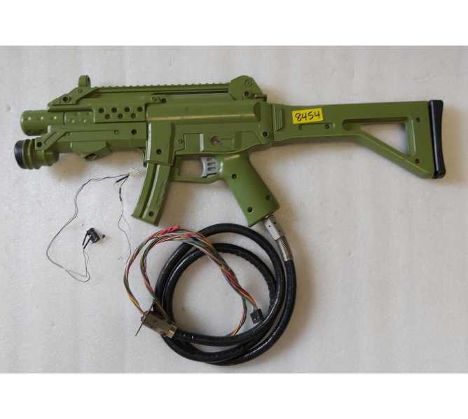 SEGA GHOST SQUAD Arcade Game GUN ASSEMBLY & HOSE #CTF-2100-01 (8454)