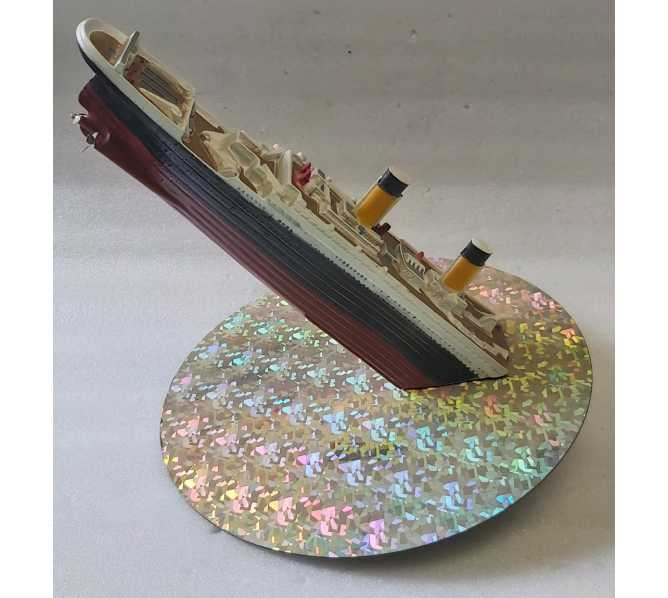 SEGA TITANIC Redemption Arcade Game MOLDED PLASTIC SHIP MODEL ON BASE - #880-5022-00 (407) 