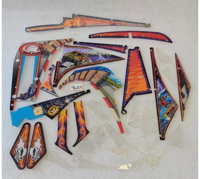 WILLIAMS NO FEAR Pinball Machine INCOMPLETE PLASTIC Set #9625 