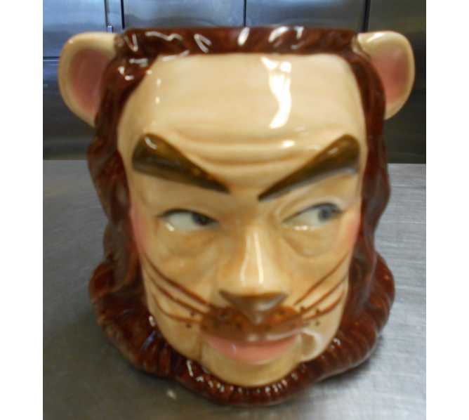 Wizard Of Oz Cowardly Lion Hand-Painted Ceramic Giant 27 Oz. Coffee or Tea Mug by Star Jars 1998