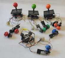 3 ORIGINAL JOYSTICK BUTTON Lot w LEAF SWITCHES & SPARE SWITCHES #8510