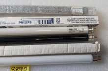 PHILIPS & ? F8T5 - 8 Watt Fluorescent Tube - 22 White & 2 Black - Lot of 24 Bulbs #8892 