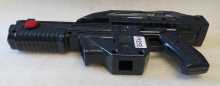 RAW THRILLS T4 DELUXE, ALIENS EXTERMINATION Arcade Game LEFT #96-1084-00 & RIGHT #96-1083-00 GUN SHELLS (9858) 